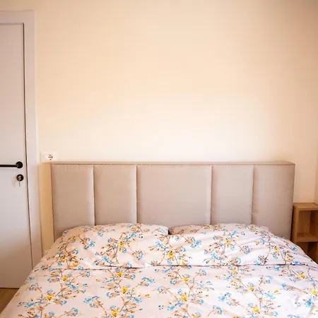 アパート Centre Lions Gate 4 *